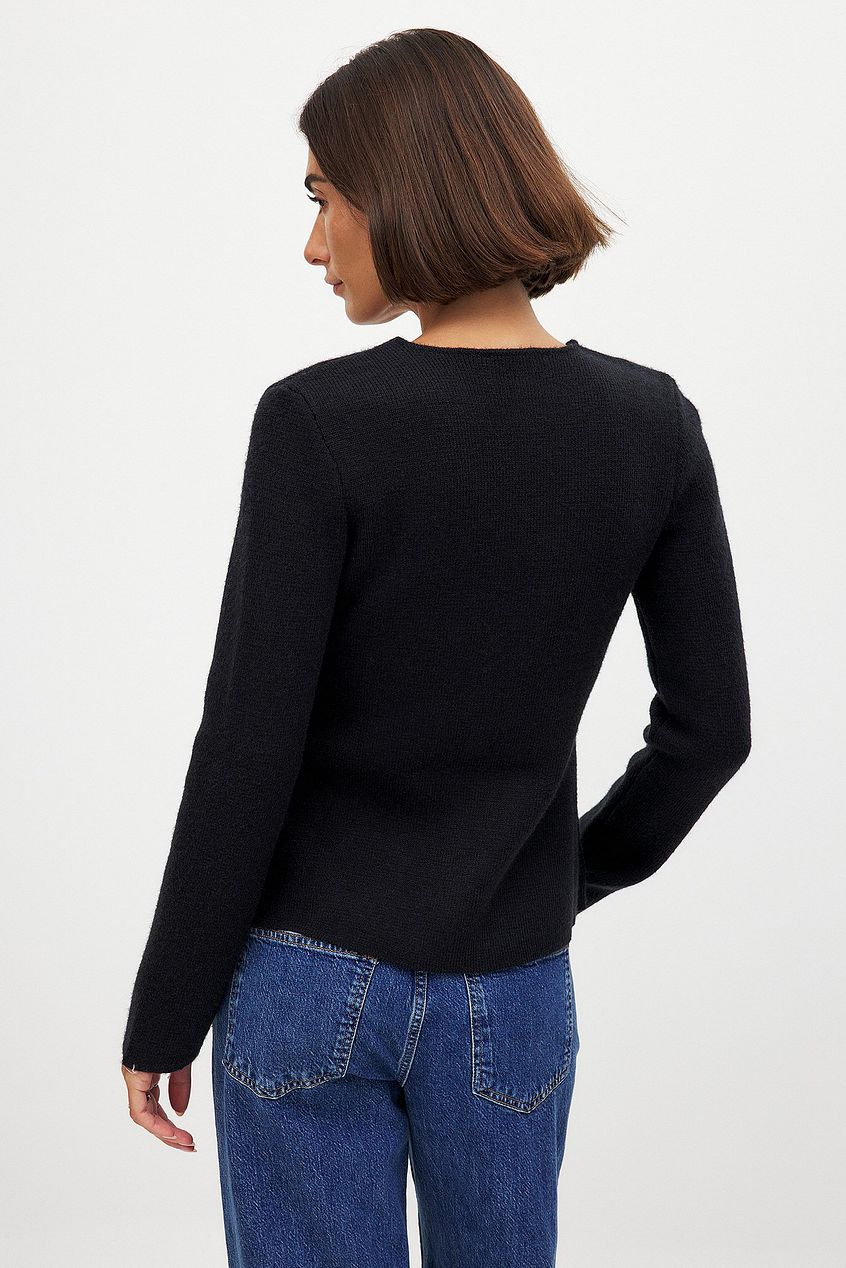 Knitted Overlapping Fitted Cardigan