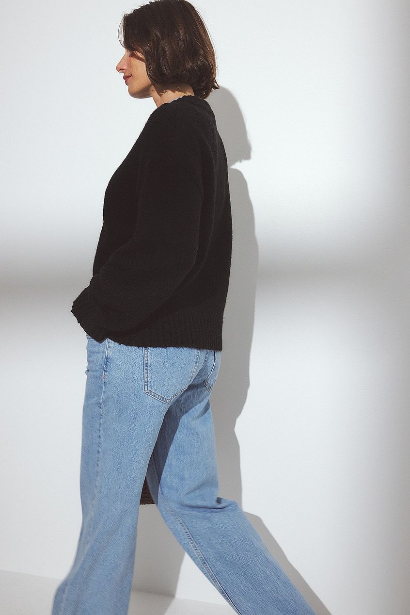 Round Neck Wool Blend Knitted Sweater