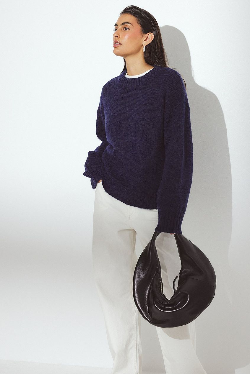 Round Neck Wool Blend Knitted Sweater